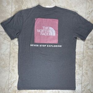The North Face Gray Box NSE Never Stop Exploring Graphic T-Shirt Men's Small